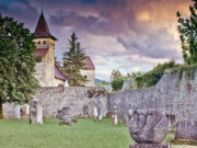 Dvorac u Starom gradu Ostrošcu će napokon dobiti novi izgled, izdvojeno 4 miliona KM