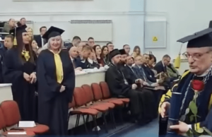 Prnjavorčanka u 65. godini završila Pravni fakultet