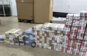 Državljanin BiH sakrio u poluprikolici 20.600 cigareta, kažnjen s 30.000 eura