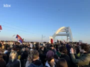 Hiljade građana učestvuje u blokadi tri mosta u Srbiji