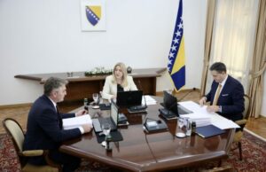 Komšić i Bećirović “srušili” budžet BiH: Državnim parama bi da ruše državu