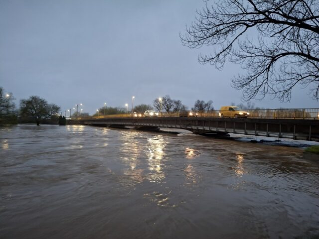 20250328_182219_1280x960