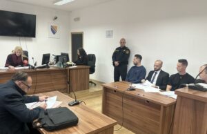 POČELO SUĐENJE KARTON REVOLUCIJI: Aktivisti krivi jer ometaju zagađivače Prokoškog jezera