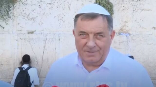 bf5aeb1c9aab476e82d1548eadc327df