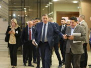 STRAH OD POTONUĆA: Da li će koalicioni partneri okrenuti leđa Dodiku