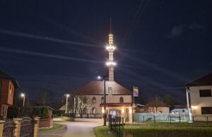 Vitre ove godine za BiH iznose 12, 15 i 20 KM, dati ih treba prije klanjanja Bajram namaza Džamija Stari grad Prijedor, foto: Prijedor24.com