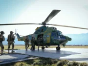 Helikopteri EUFOR-a iznad Banje Luke, jedan sa vojnicima sletio u kasarnu Kozara