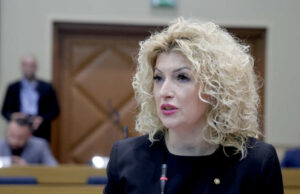 Poručila Dodiku da može ponuditi svoju babovinu Trampu, ali nikako bogatstva koja pripadaju BiH