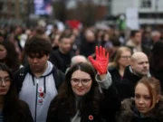 Preko 2000 Novosadskih studenata krenulo za Beograd pješice