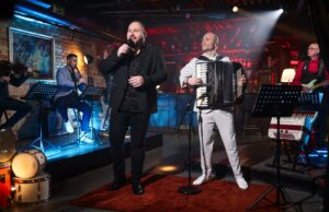 Hoće li Mišo Banjac nadmašiti Harisa Džinovića: Poslušajte njegovu izvedbu hita “Nevolja moja”