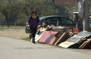 Prijedor: Vatrogasci, ekipe „Komunalnih usluga, volonteri CK Prijedor i OS Prijedor stalno su na terenu i pomažu