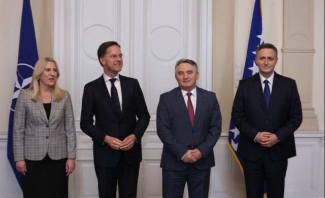 f87f64c8-68f7-4438-bf6f-38b00262b819