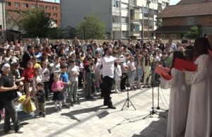 U porti Hrama Svete Trojice održana Vaskršnja tucijada