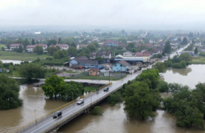 Zašto nadležni godinama puštaju da vodena bujica ruši domove?