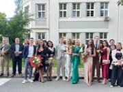 Prijedorski maturanti: Budućnost pripada onima koji sanjaju hrabro i hodaju dostojanstveno