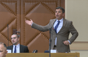 Nećemo podržati veto, neće nas kopati u svoje jame