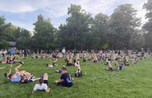 Banjalučka djeca plivala u parku umjesto u bazenu