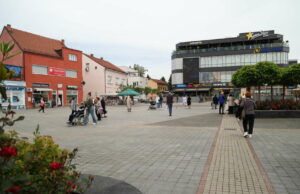 Prijedor pretvoren u crnu rupu RS: Plate kasne, radnici prijete štrajkovima i kažu da im je “gore nego u ratu”