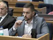 Kukolj usamljen u borbi protiv novog zaduženja grada