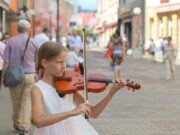 Djevojčica sa violinom dirnula mnoga srca: Sead Alagić iz Gradiške spreman da pokloni konja Vanji Krunić