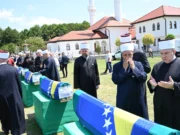 Obavljena dženaza za sedam žrtava u Memorijalnom centru Kamičani