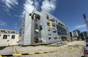 Žuta traka oko banjalučkog tužilaštva, zgrada se urušava