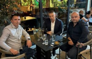 Dvojica odbornika iz stranke Gorana Selaka prešla u DNS kod Nenada Nešića