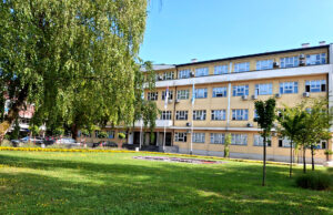 Grad Prijedor obezbijedio podršku za prevoz srednjoškolaca