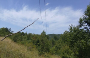 “Zašto da plaćamo skuplju mrežarinu, dalekovodi pokidani?”