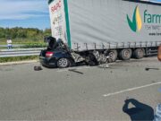 Detalji teške nesreće u Gradišci: Žena poginula, sumnja se da joj je pozlilo tokom vožnje