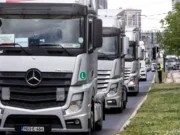 Parkirani kamioni i jutros na putevima širom BiH, putnici očekuju od policije da osigura nesmetan prolazak