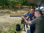 Minić i Šeranić gađali glinene golubove u Oštroj Luci