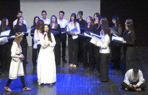 Gimnazijalci izveli predstavu “Nešto malo o životu i ljubavi”