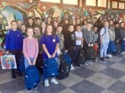 Torbe i školski pribor za učenike područnih škola na Lijevoj obali Sane