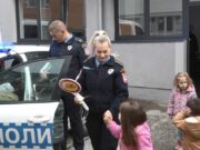 Prijedorska policija organizovala “Dan otvorenih vrata” za najmlađe