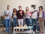 Zašto sportski prijenosi okupljaju ljude i mijenjaju društvene navike