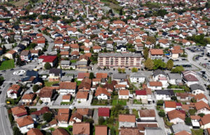 Grad Prijedor subvencioniše javni prevoz: 336.000 KM za 12 privatnih prevoznika