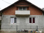 Ubio suprugu, majku četvero djece, a onda sebe