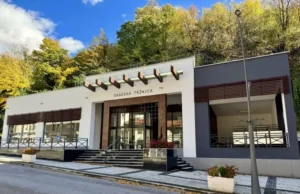 U Cazinu otvorena najsavremenija Gradska tržnica u BiH: Uloženo više od milion maraka