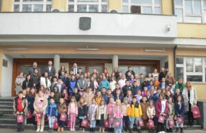 Osnovci iz Brezičana posjetili Gradsku upravu