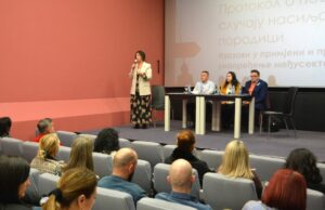 U Prijedoru održana panel-diskusija o primjeni Protokola za zaštitu od nasilja u porodici