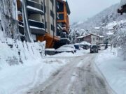 Snijeg paralisao veliki dio BiH: Saobraćajne nezgode, otežan saobraćaj, nestanci struje i vode