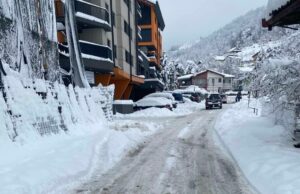 Snijeg paralisao veliki dio BiH: Saobraćajne nezgode, otežan saobraćaj, nestanci struje i vode