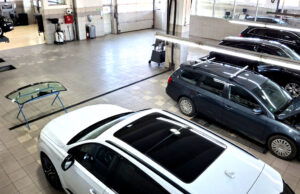 Brza i kvalitetna popravka kao i zamjena auto stakala u Autocentru Max