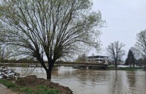Mirnija noć u Prijedoru: Vodostaji u padu, ali oprez zbog rasta Sane u Ključu