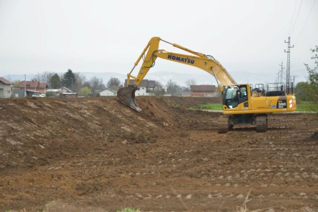 zeciji nasip gomjenica