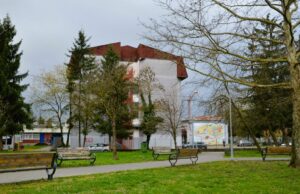 Na raspolaganju besplatna bežična internet mreža u Srednjoškolskom parku