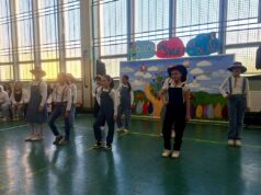 Pod sloganom „Djeca su svijet na dlanu“, u Kozarcu svečano obilježen Dan škole