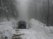 Ogromne količine snijega na Kozari, na pojedinim mjestima nanosi do 2m