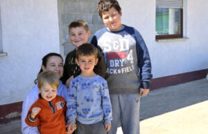 Pokrenuta humanitarna akcija za izgradnju kuće samohranoj majci iz Gomjenice kod Prijedora